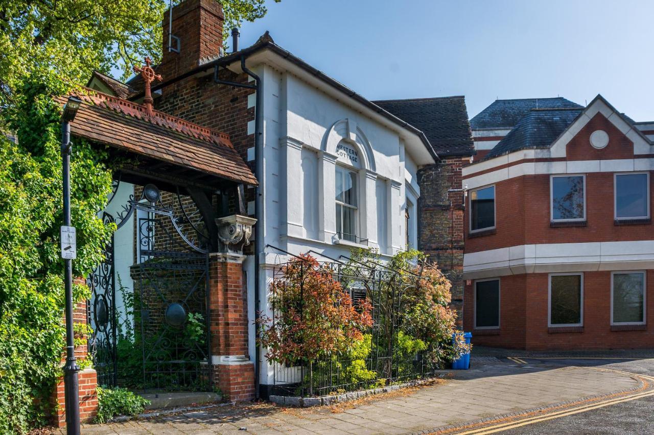 Castle Properties: The Duchess, 3 Bed Family Cottage Windsor Exterior foto