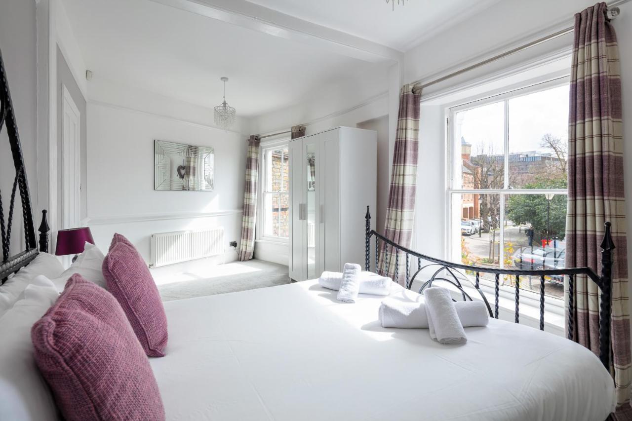 Castle Properties: The Duchess, 3 Bed Family Cottage Windsor Exterior foto