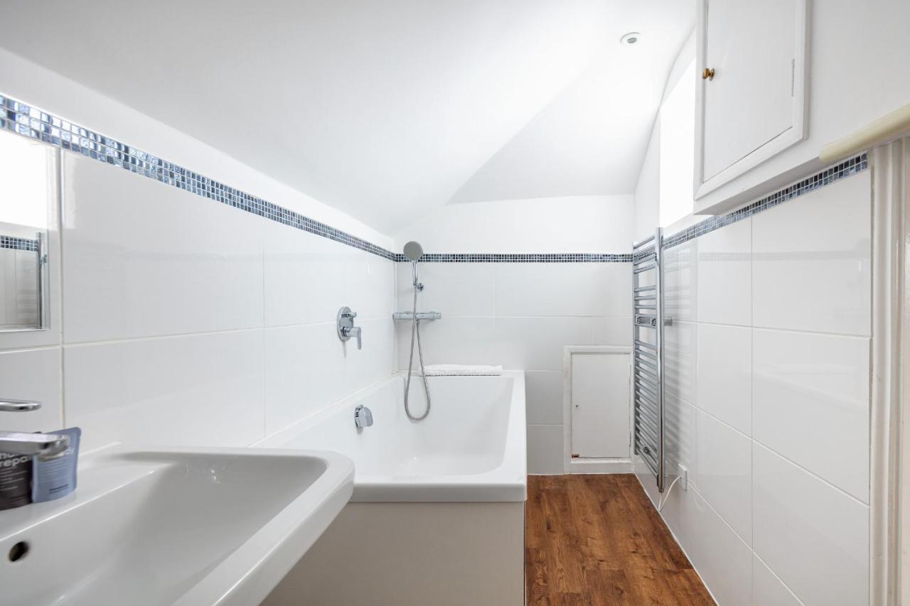 Castle Properties: The Duchess, 3 Bed Family Cottage Windsor Exterior foto